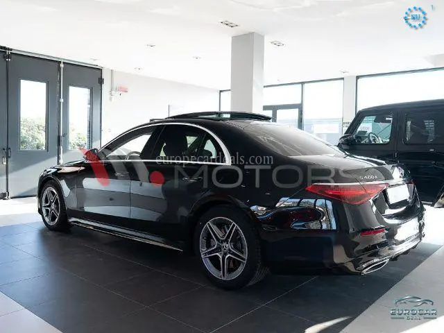 Mercedes-Benz S 400