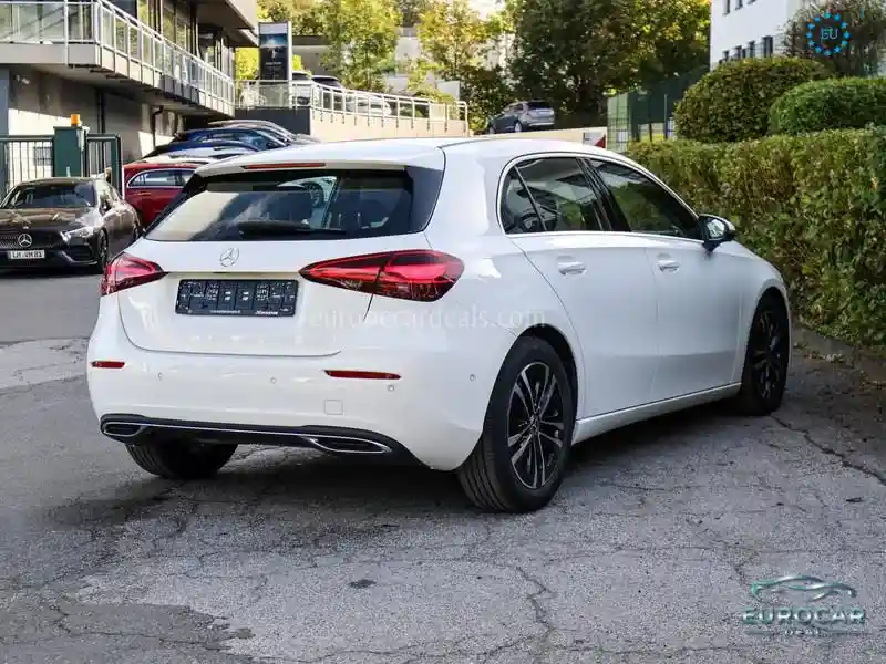 Mercedes-Benz A 220