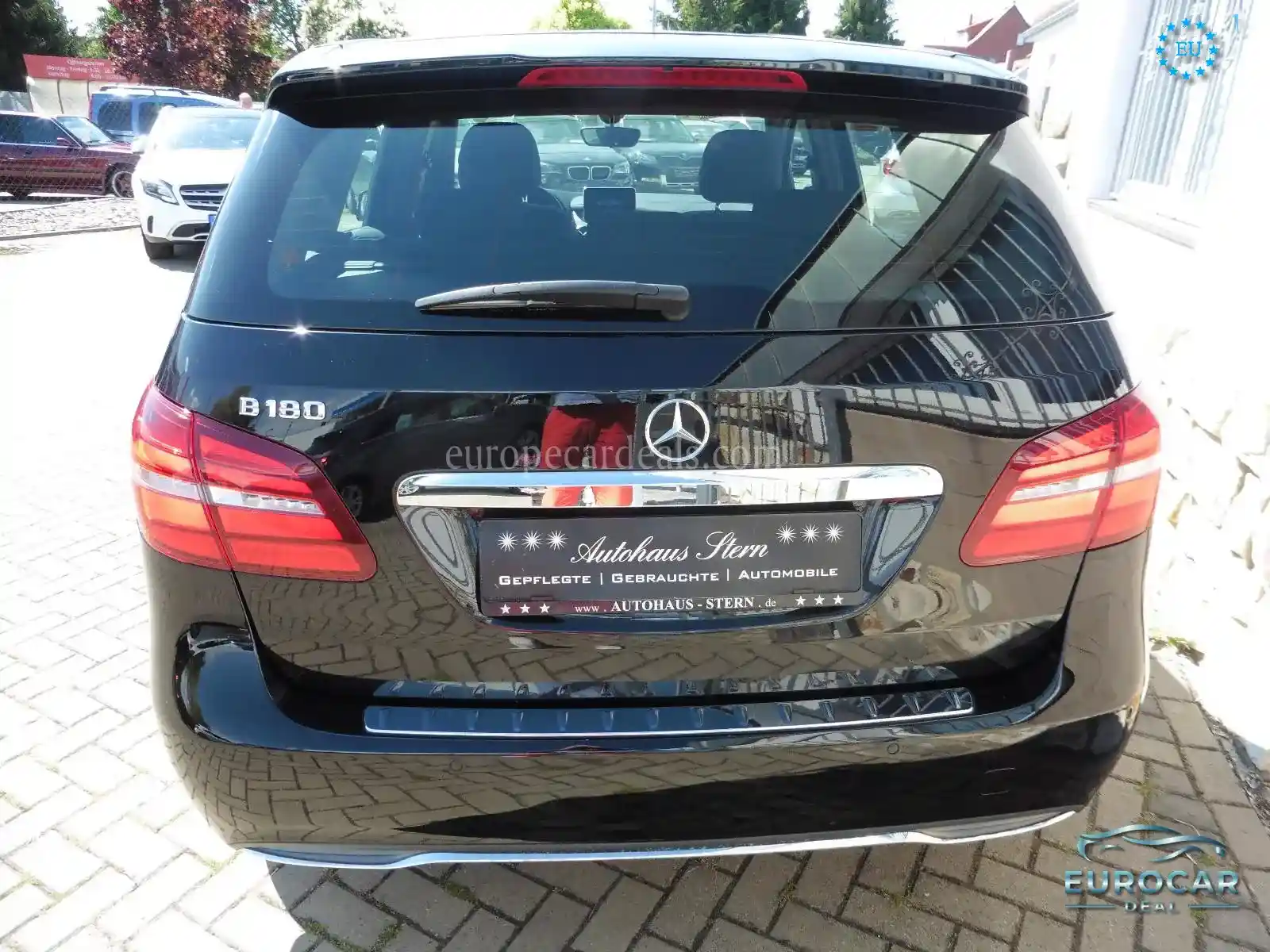 Mercedes-Benz B 180