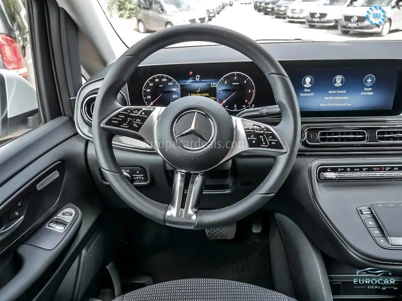 Mercedes-Benz V 220
