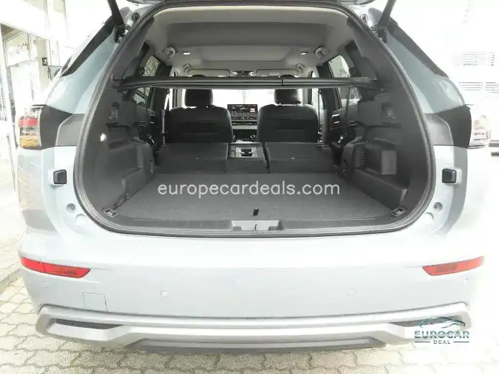 Mitsubishi Plug-in Hybrid Outlander