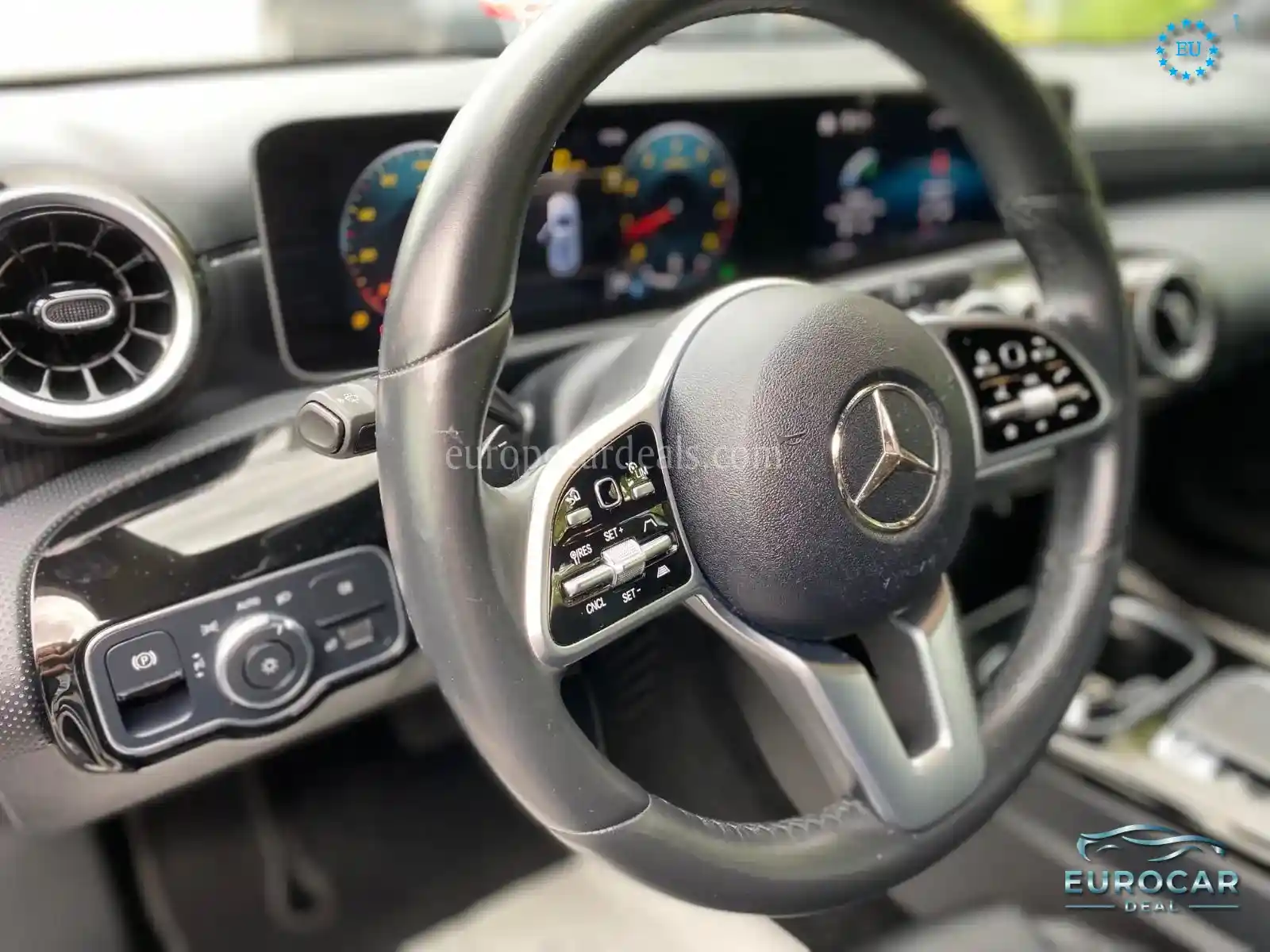 Mercedes-Benz A 220