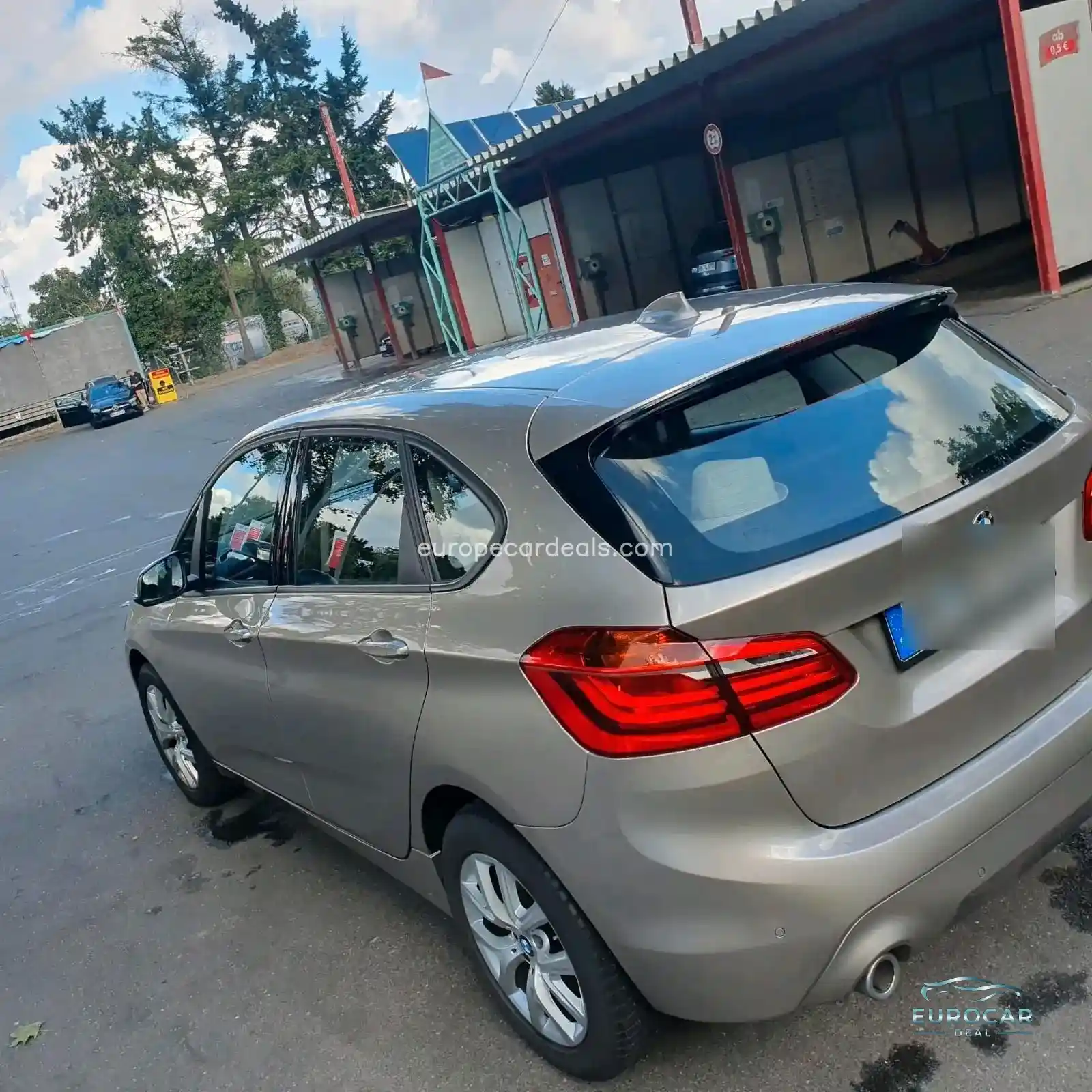 BMW 218