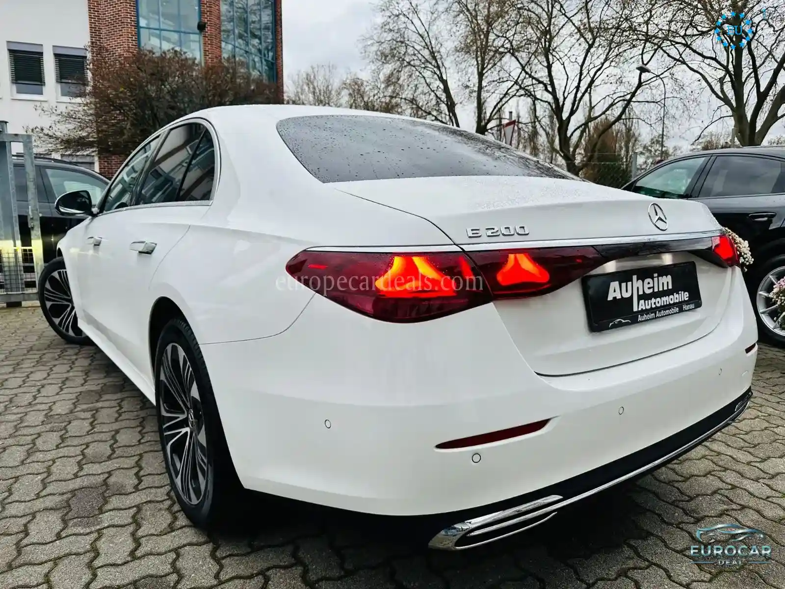 Mercedes-Benz E 200