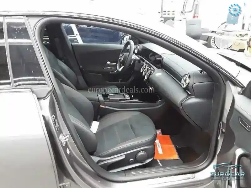 Mercedes-Benz CLA 180 Shooting Brake