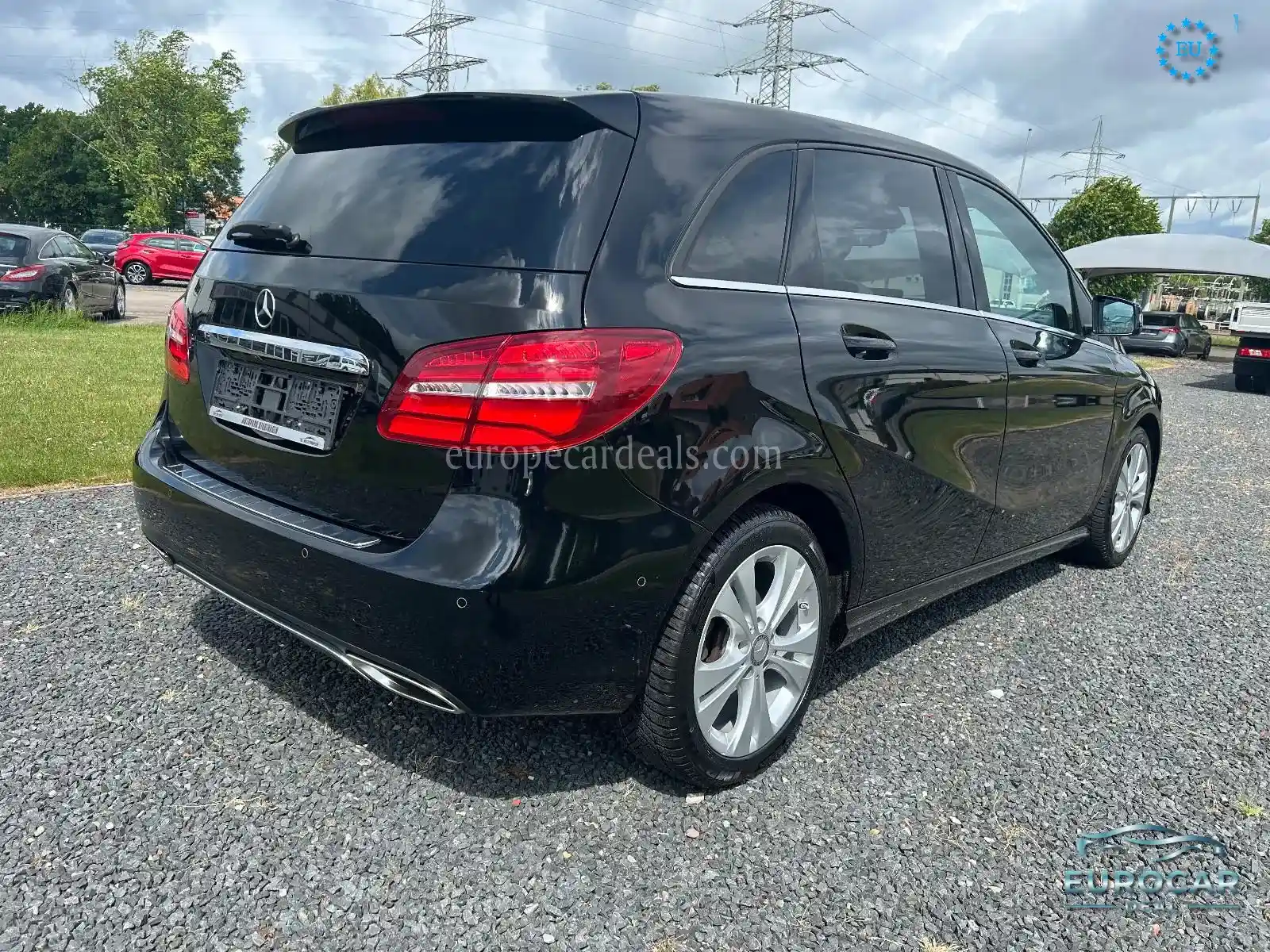 Mercedes-Benz B 180