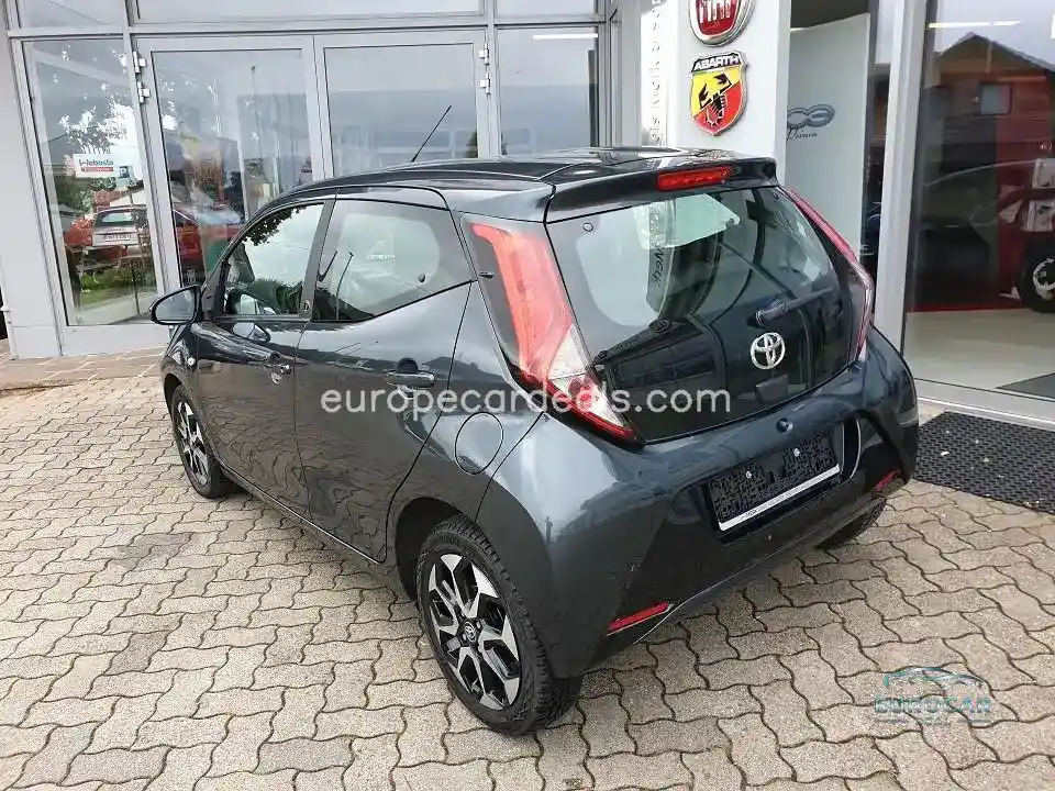 Toyota Aygo (X)