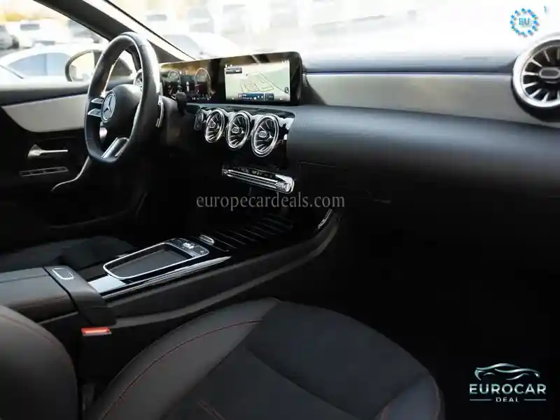 Mercedes-Benz A 220