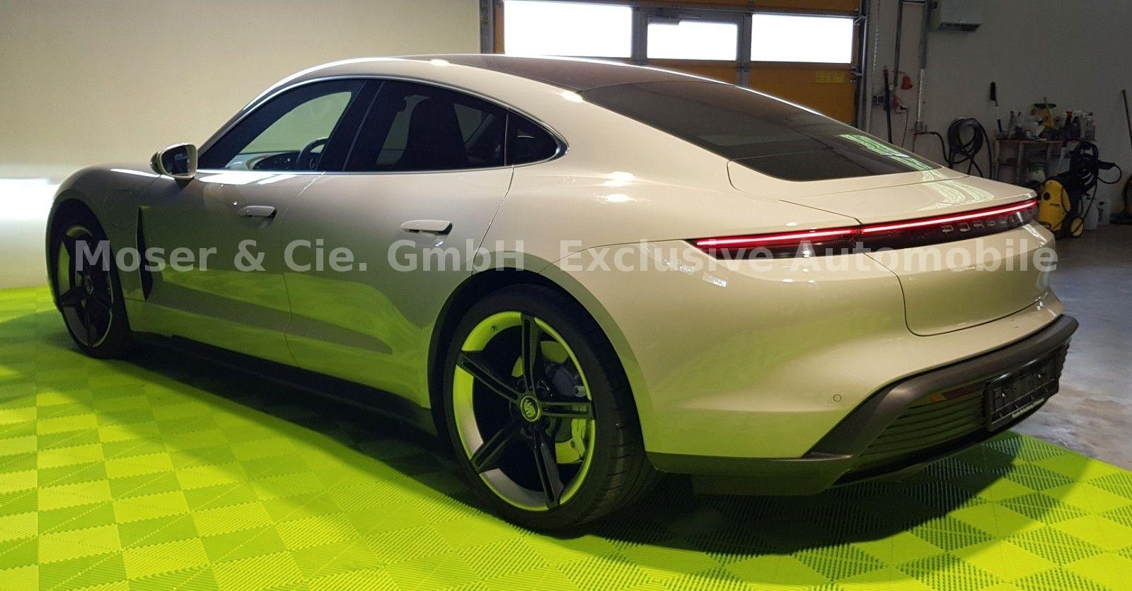 Porsche Taycan