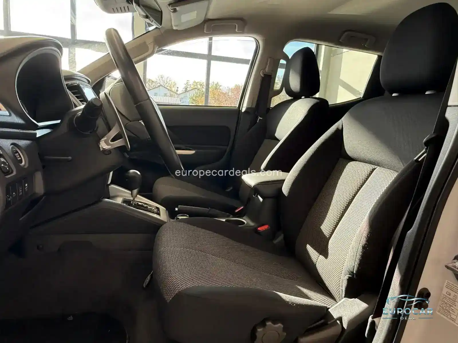 Mitsubishi L200