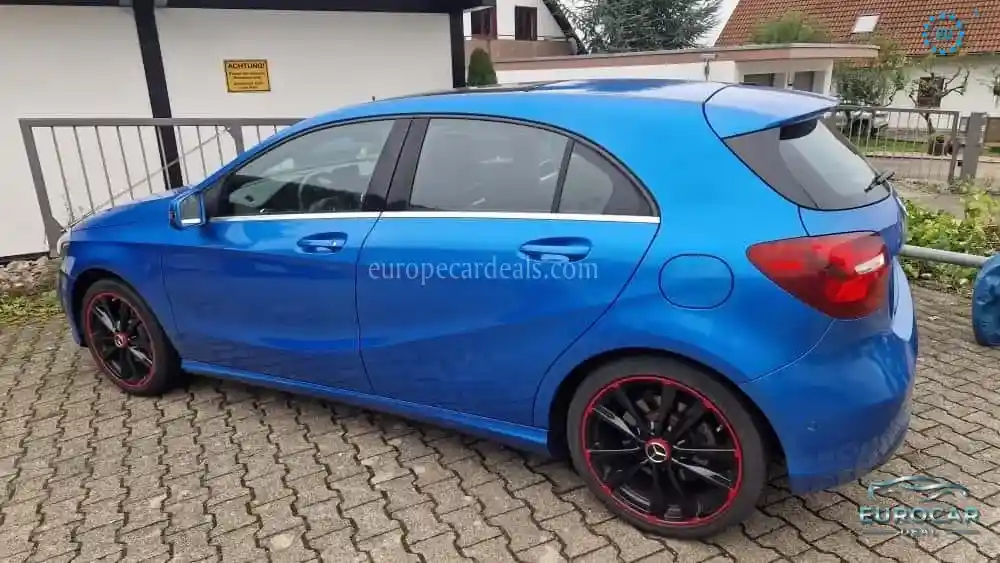 Mercedes-Benz A 220