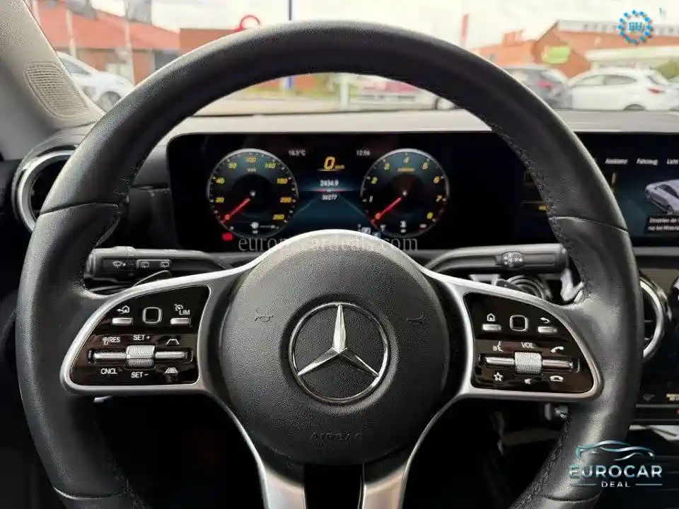 Mercedes-Benz CLA 200 Shooting Brake