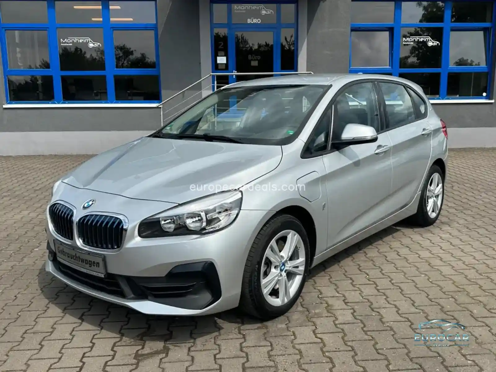 BMW 225