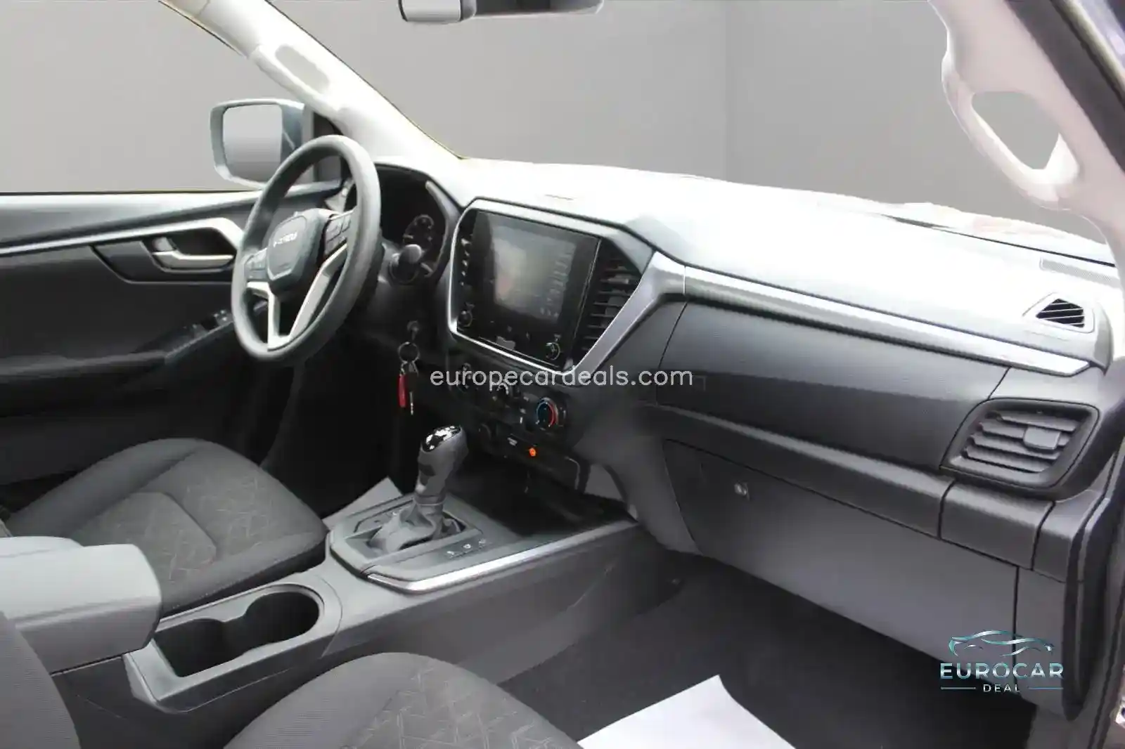 Space Cab 4×4 LS | VERFÜGBAR