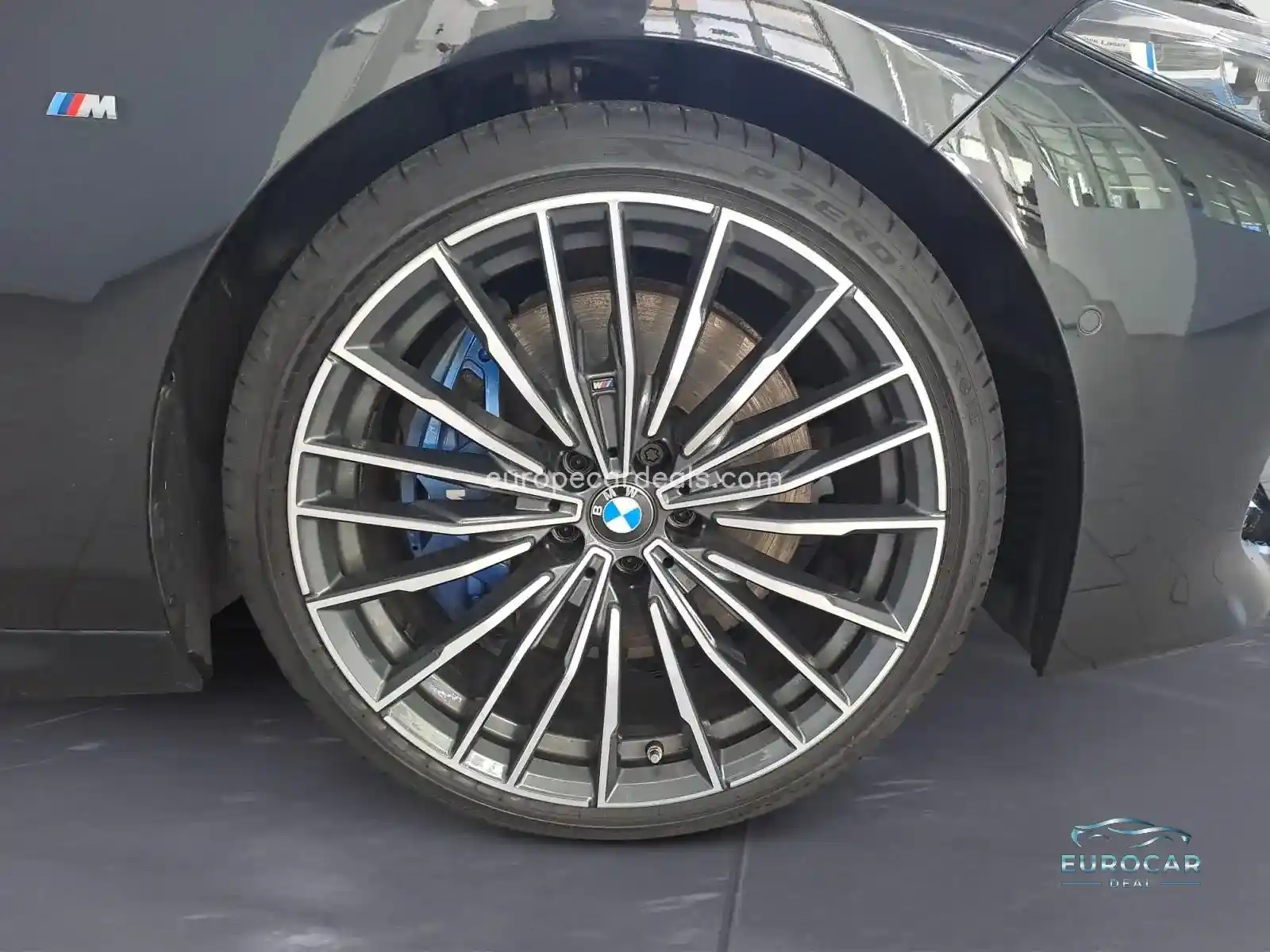 BMW 840