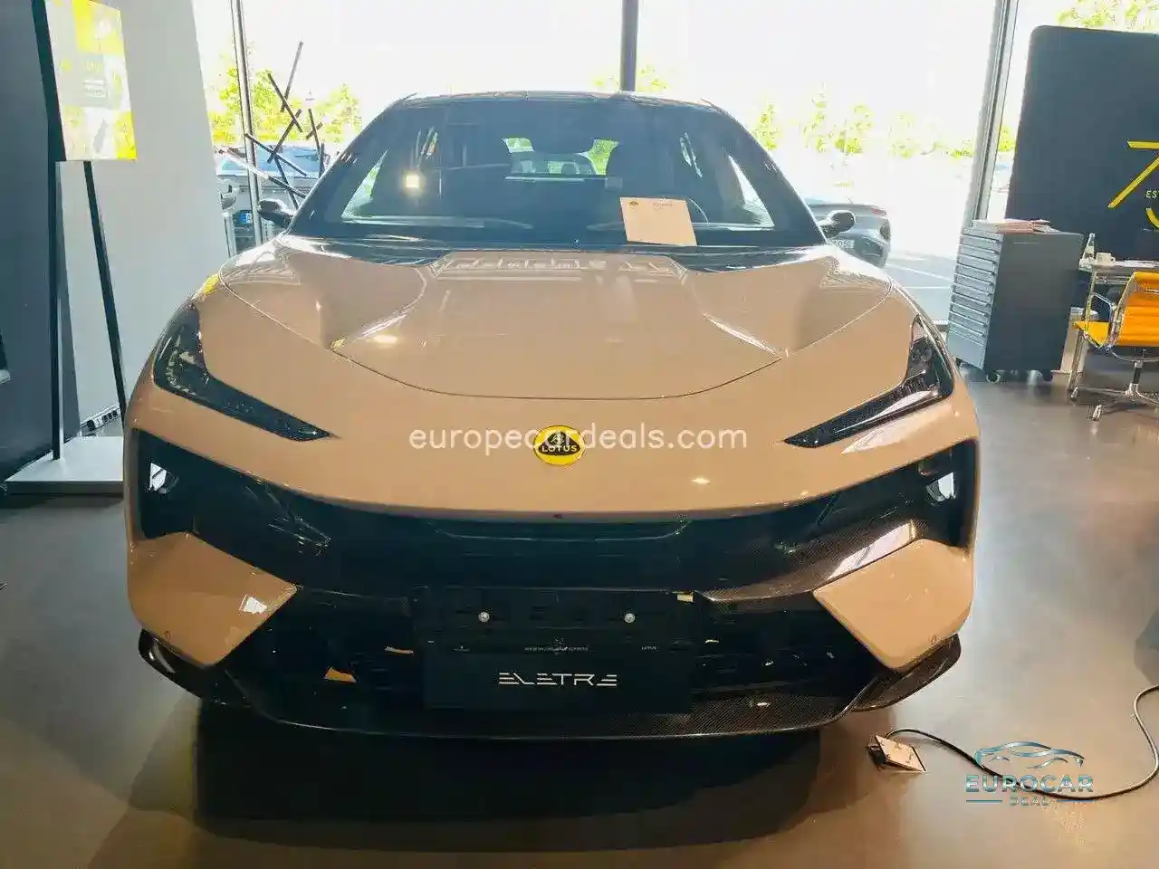 Lotus Eletre