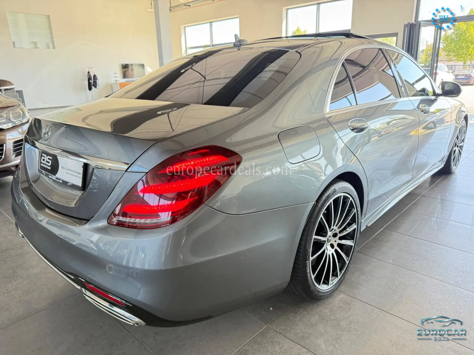 Mercedes-Benz S 560