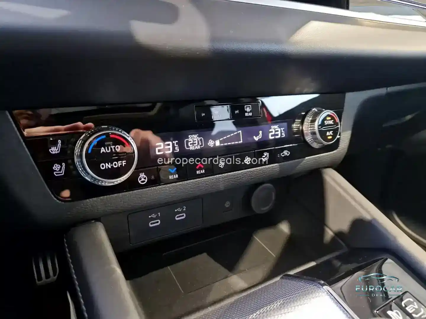 Mitsubishi Plug-in Hybrid Outlander