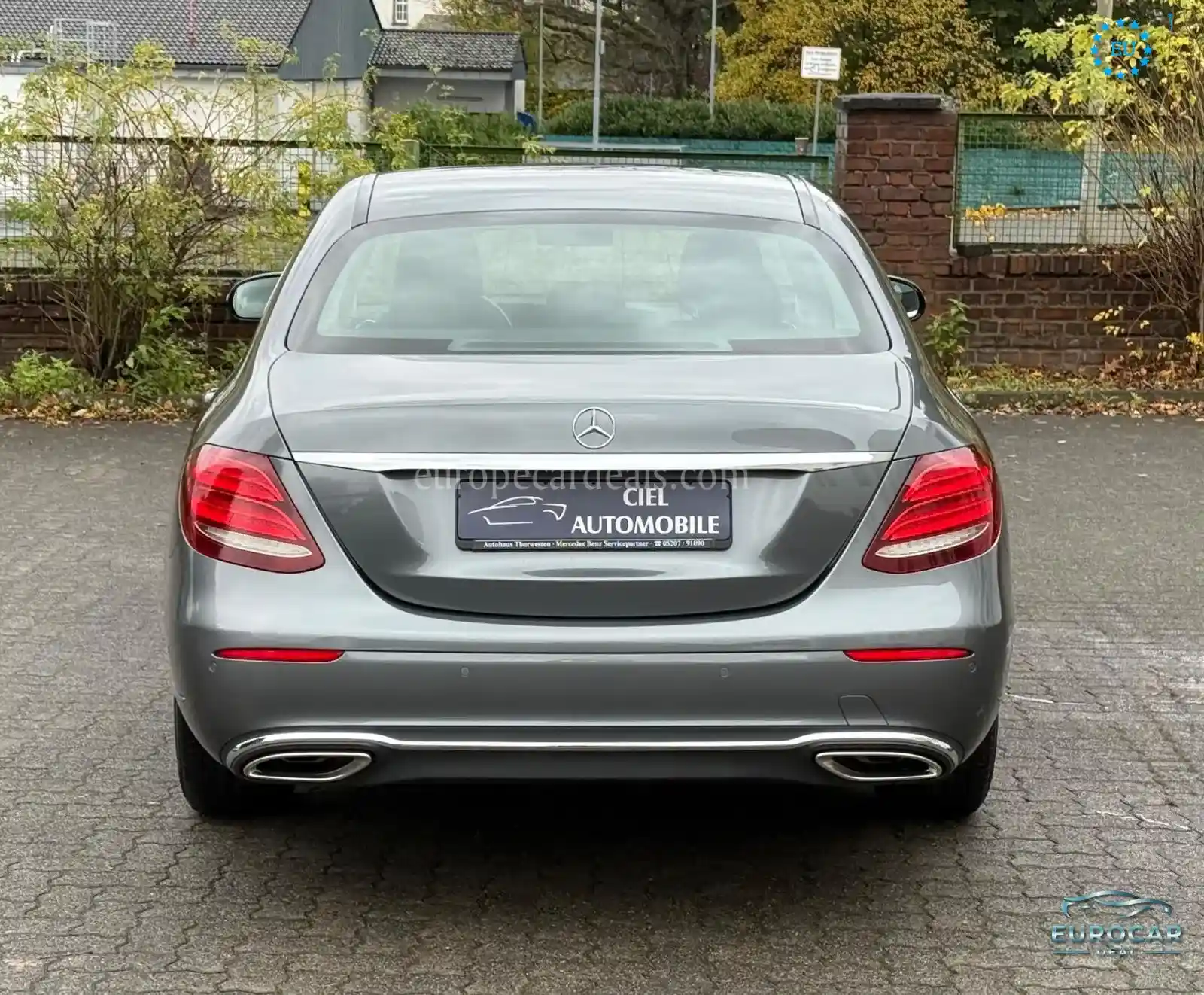 Mercedes-Benz E 200