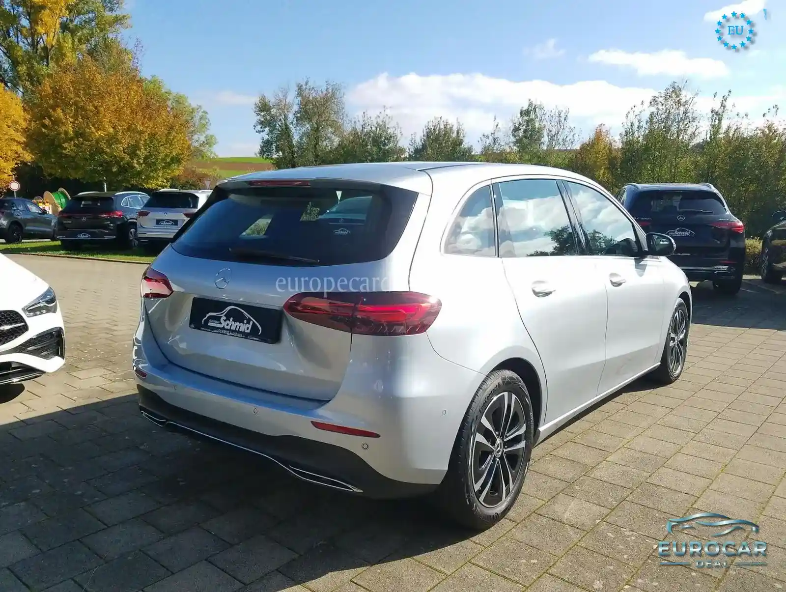 Mercedes-Benz B 180