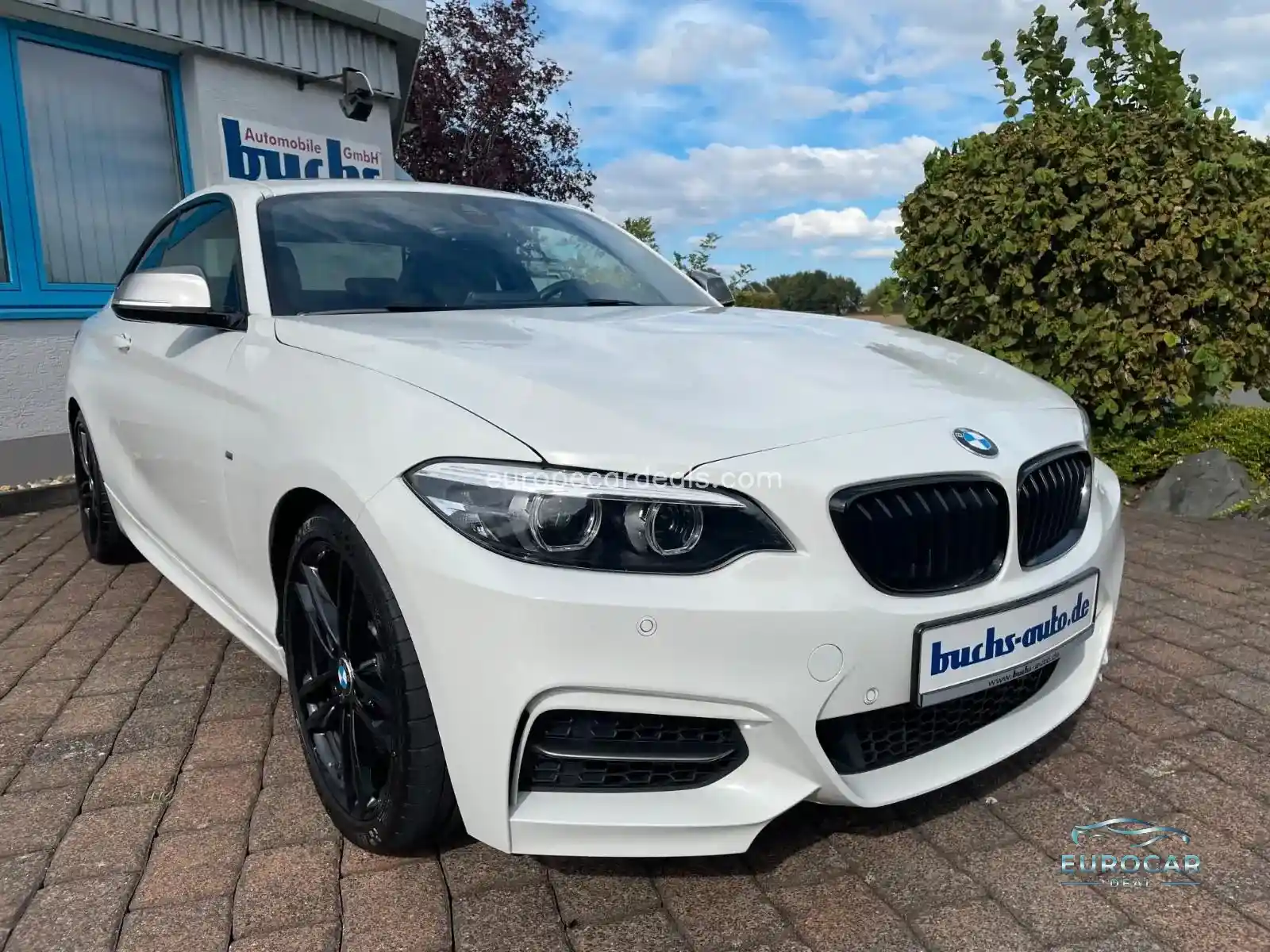 BMW M240i