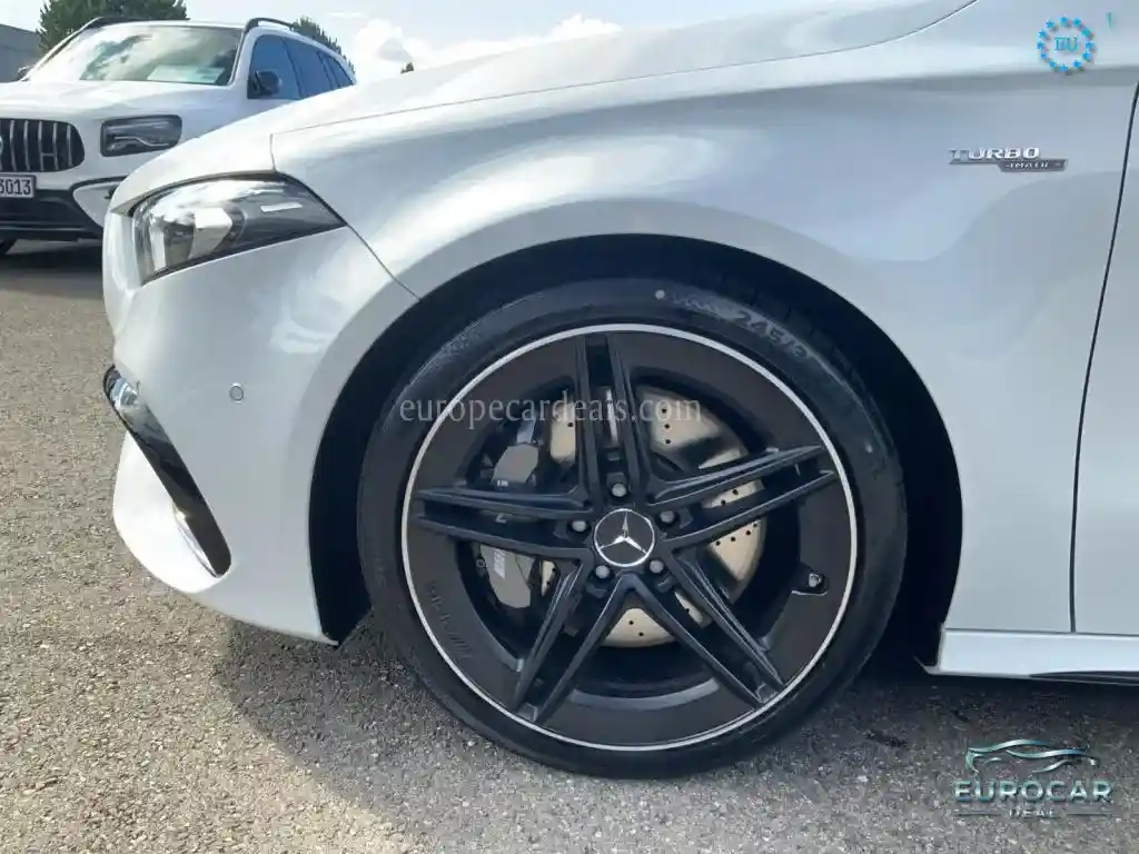 Mercedes-Benz A 45 AMG