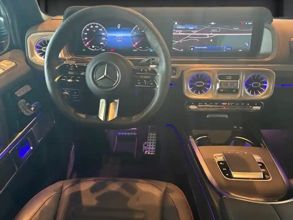 Mercedes-Benz G 500