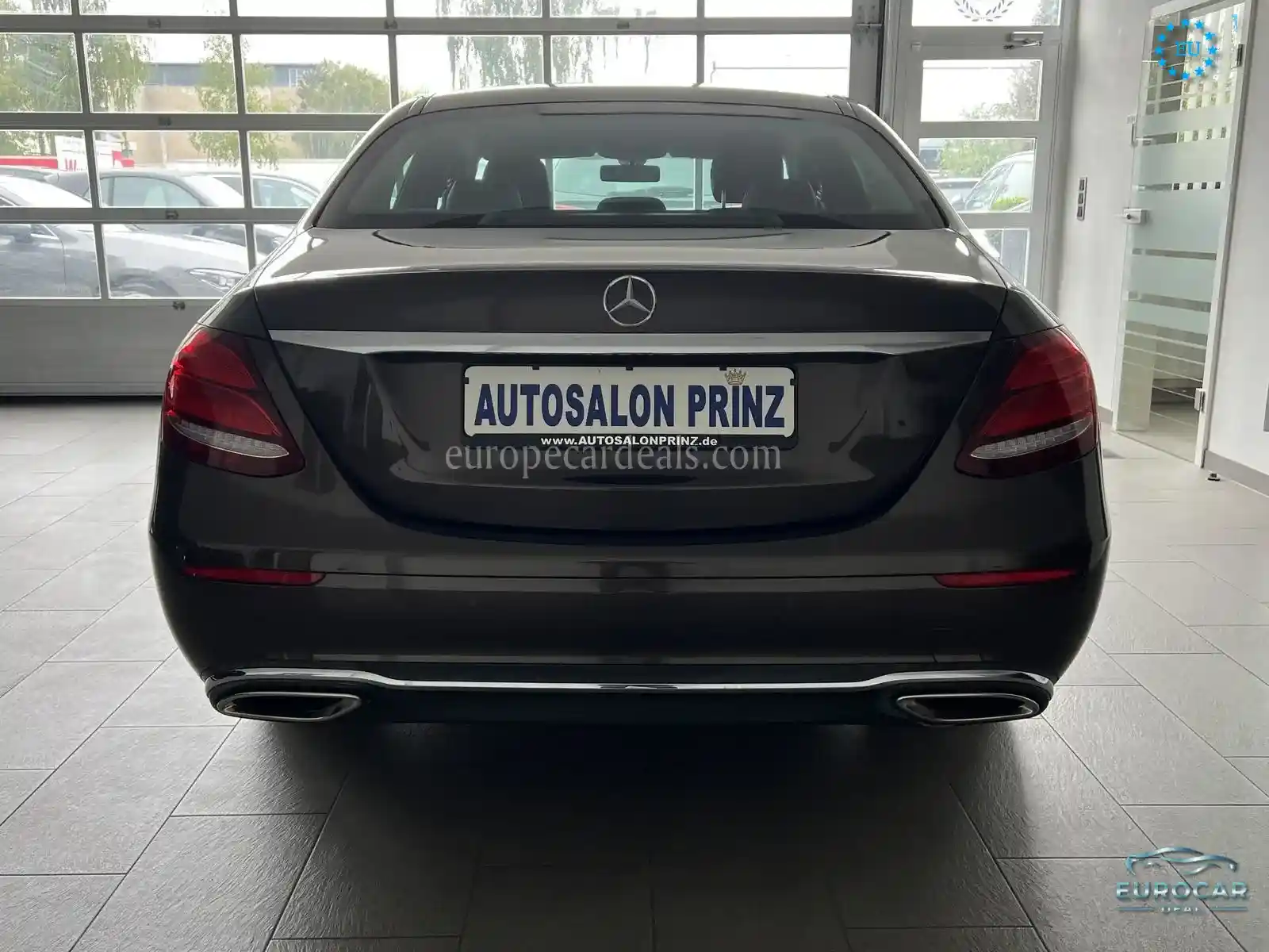 Mercedes-Benz E 200
