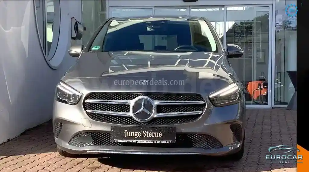 Mercedes-Benz B 220