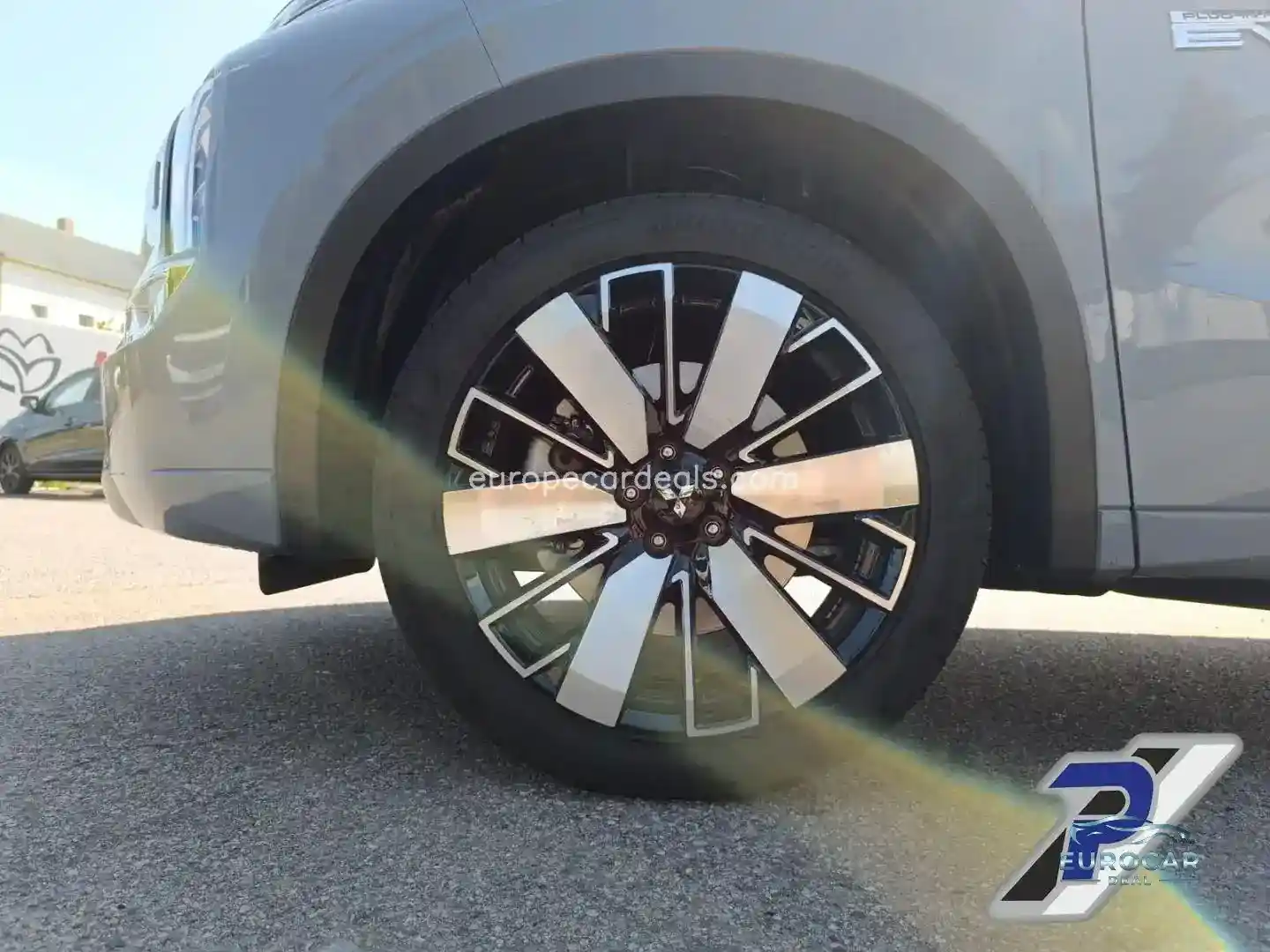 Mitsubishi Plug-in Hybrid Outlander