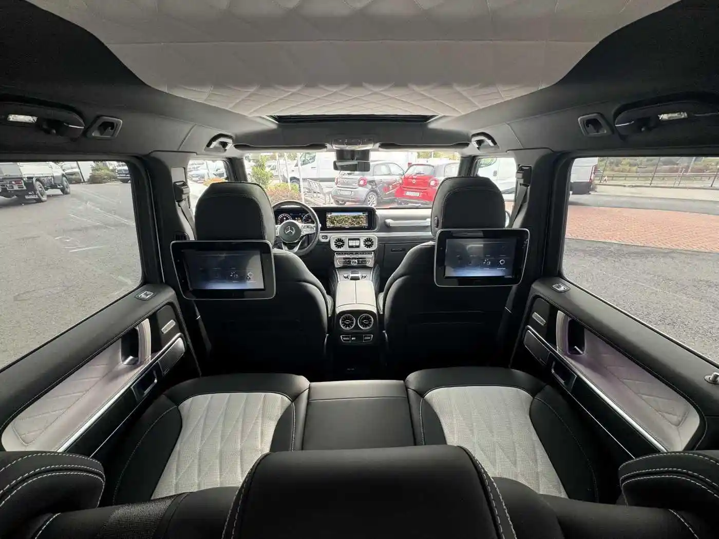 Mercedes-Benz G 500