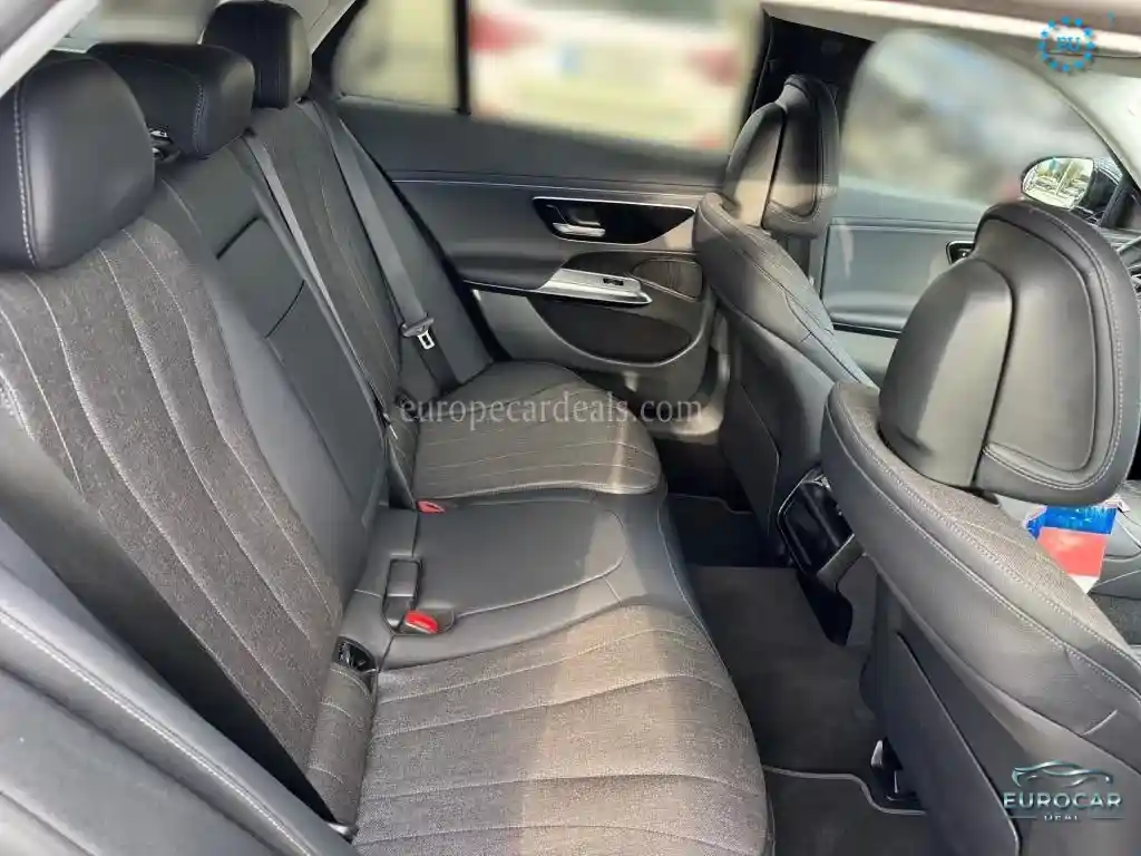 Mercedes-Benz E 200