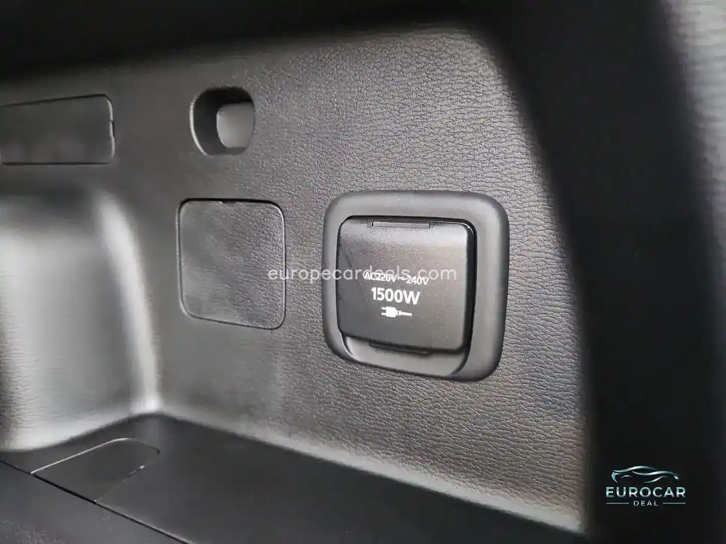 Mitsubishi Plug-in Hybrid Outlander