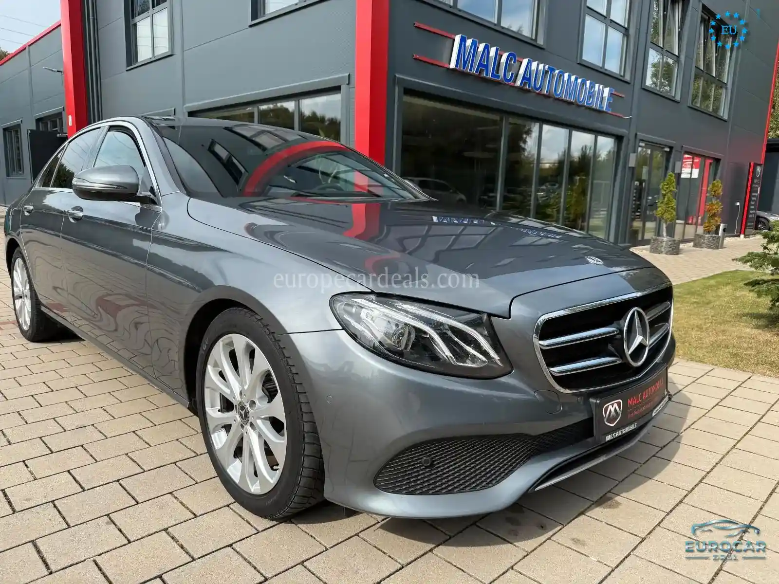 Mercedes-Benz E 200