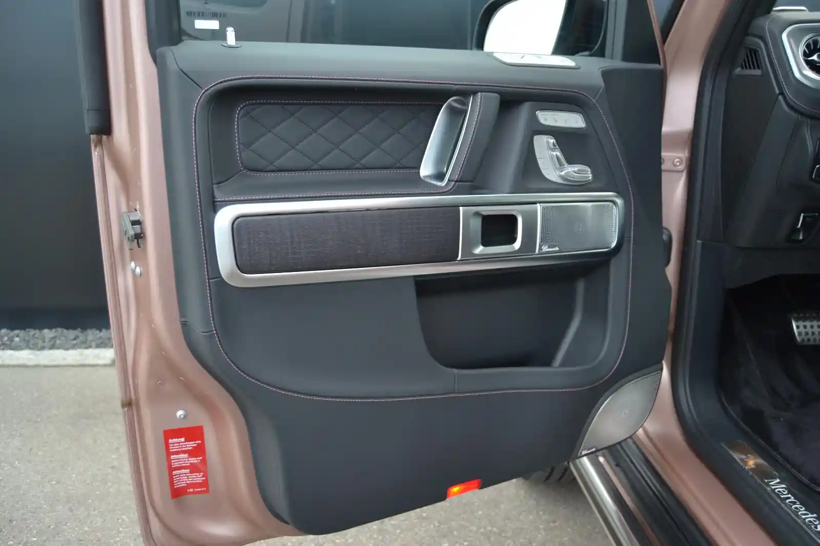 Mercedes-Benz G 500