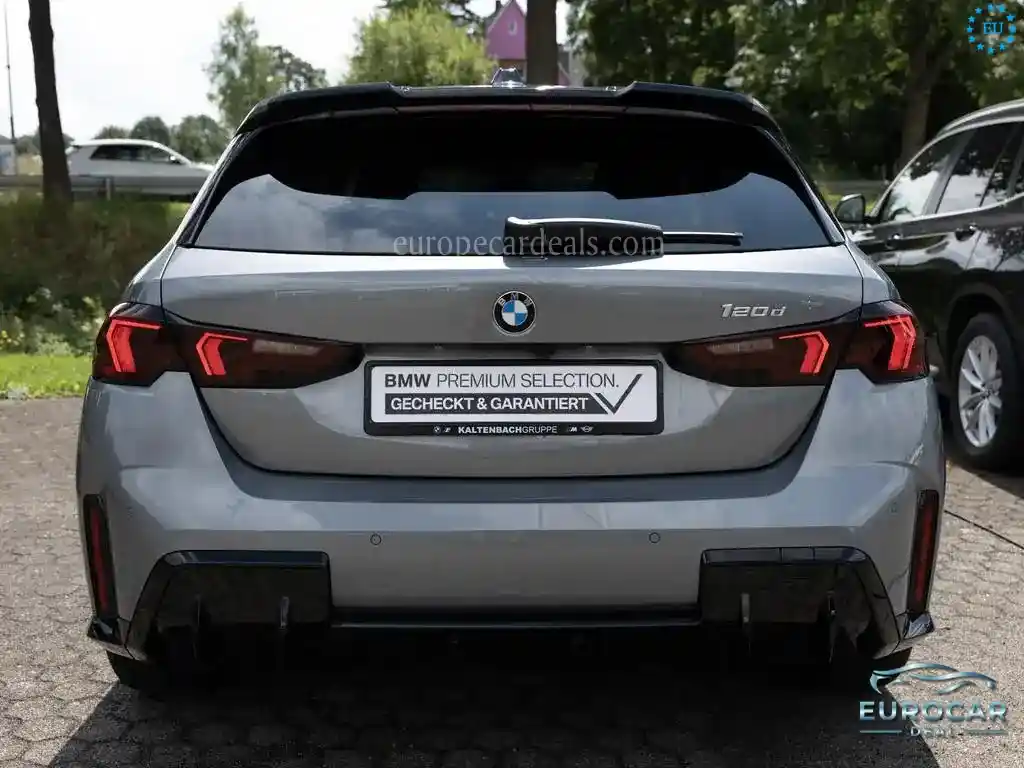 BMW 120