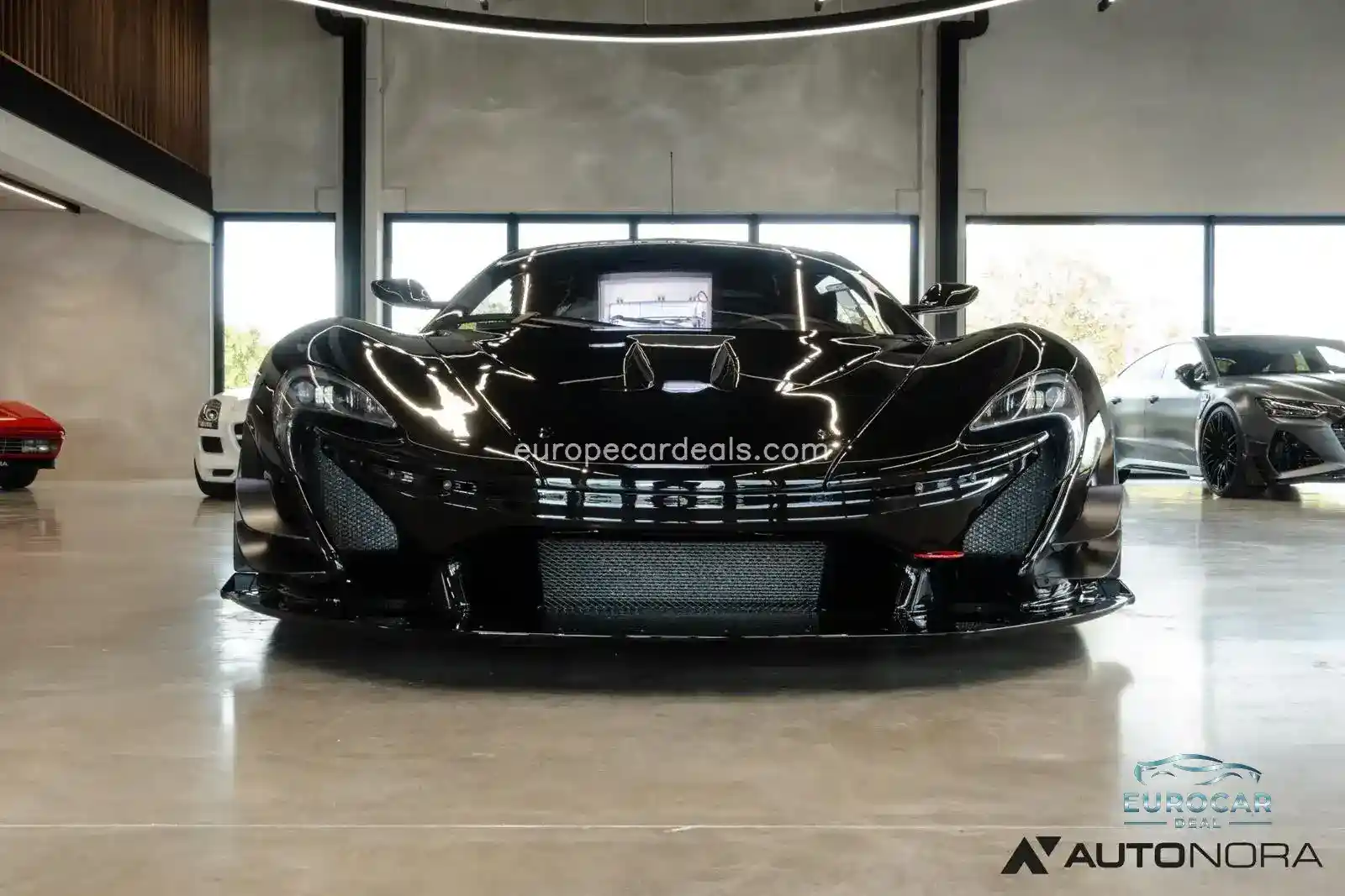 McLaren P1