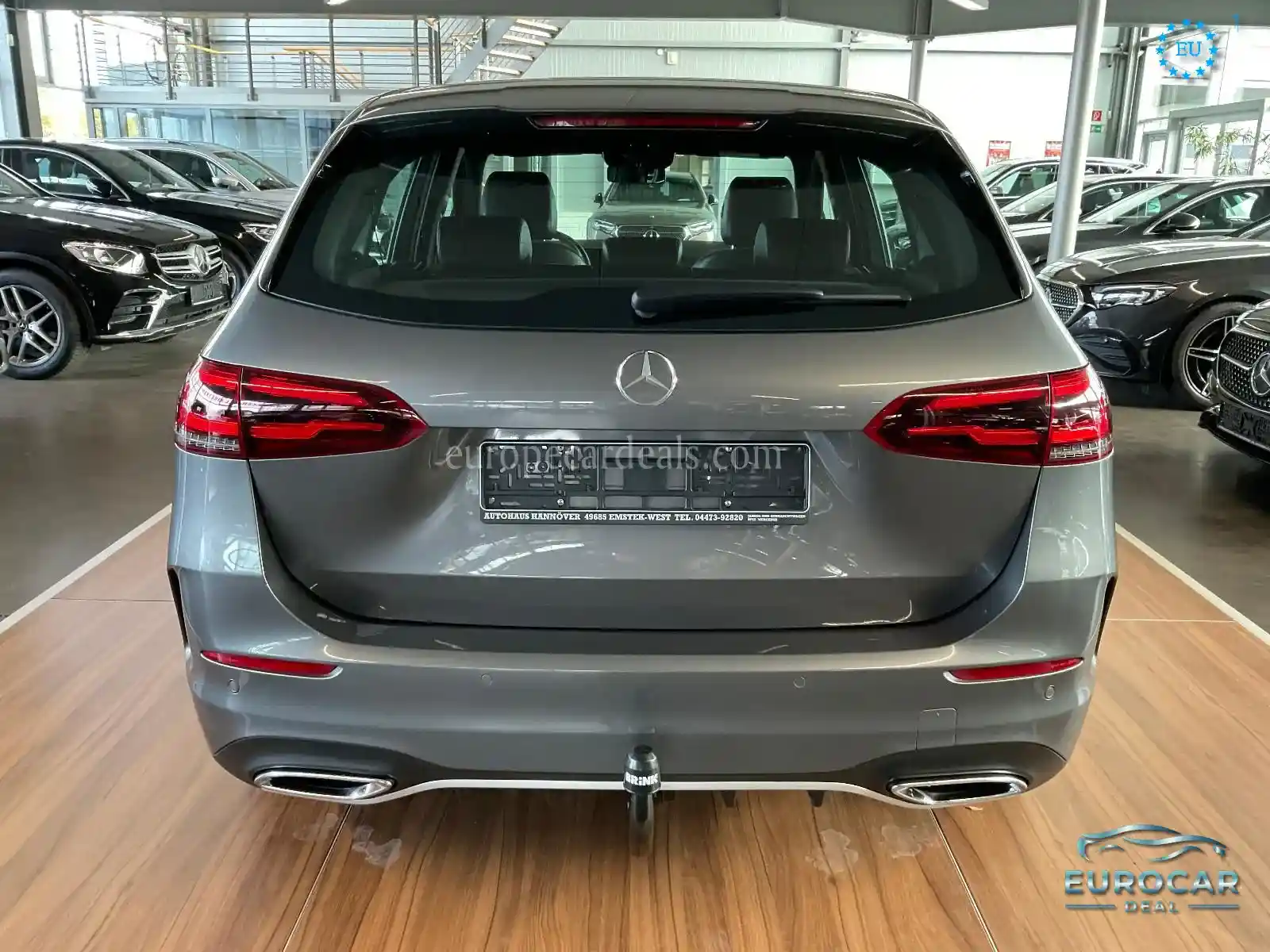 Mercedes-Benz B 180