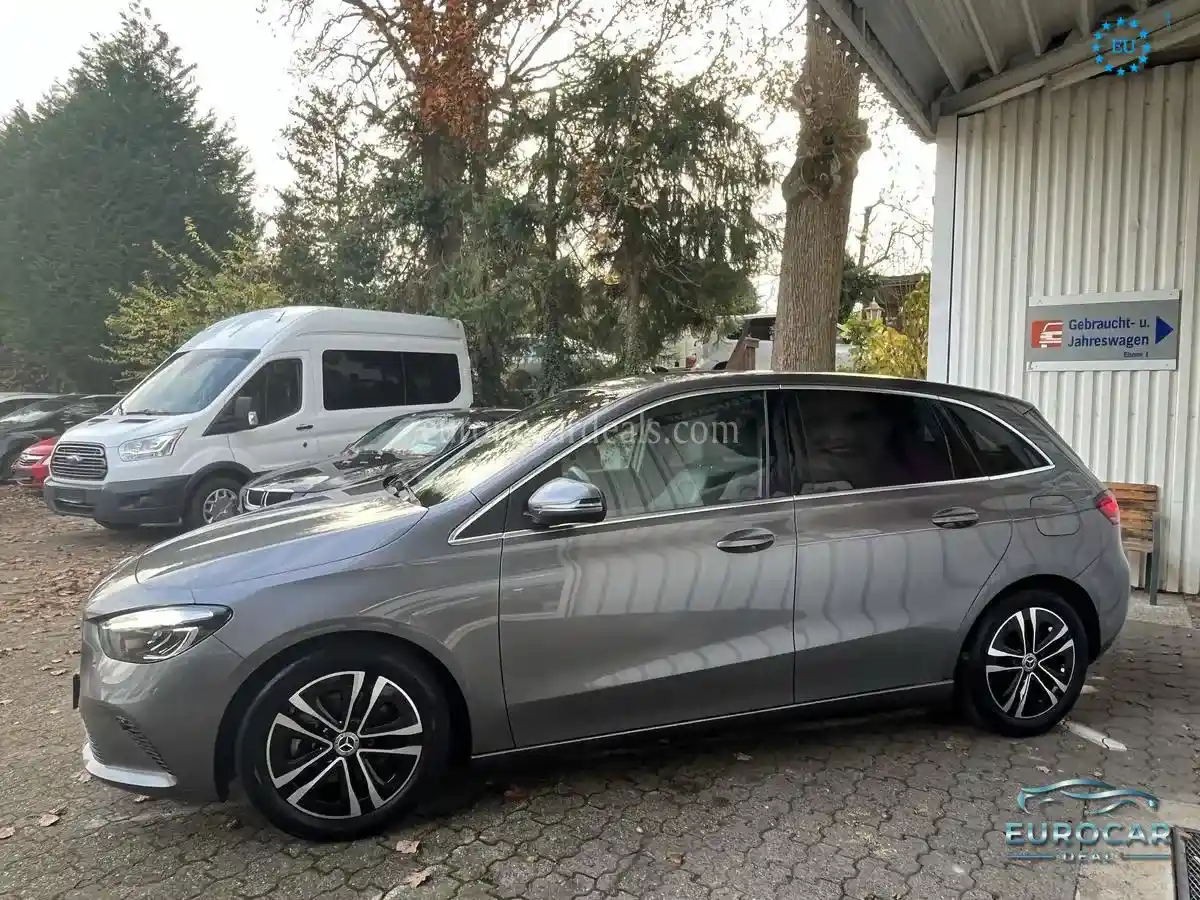 Mercedes-Benz B 200