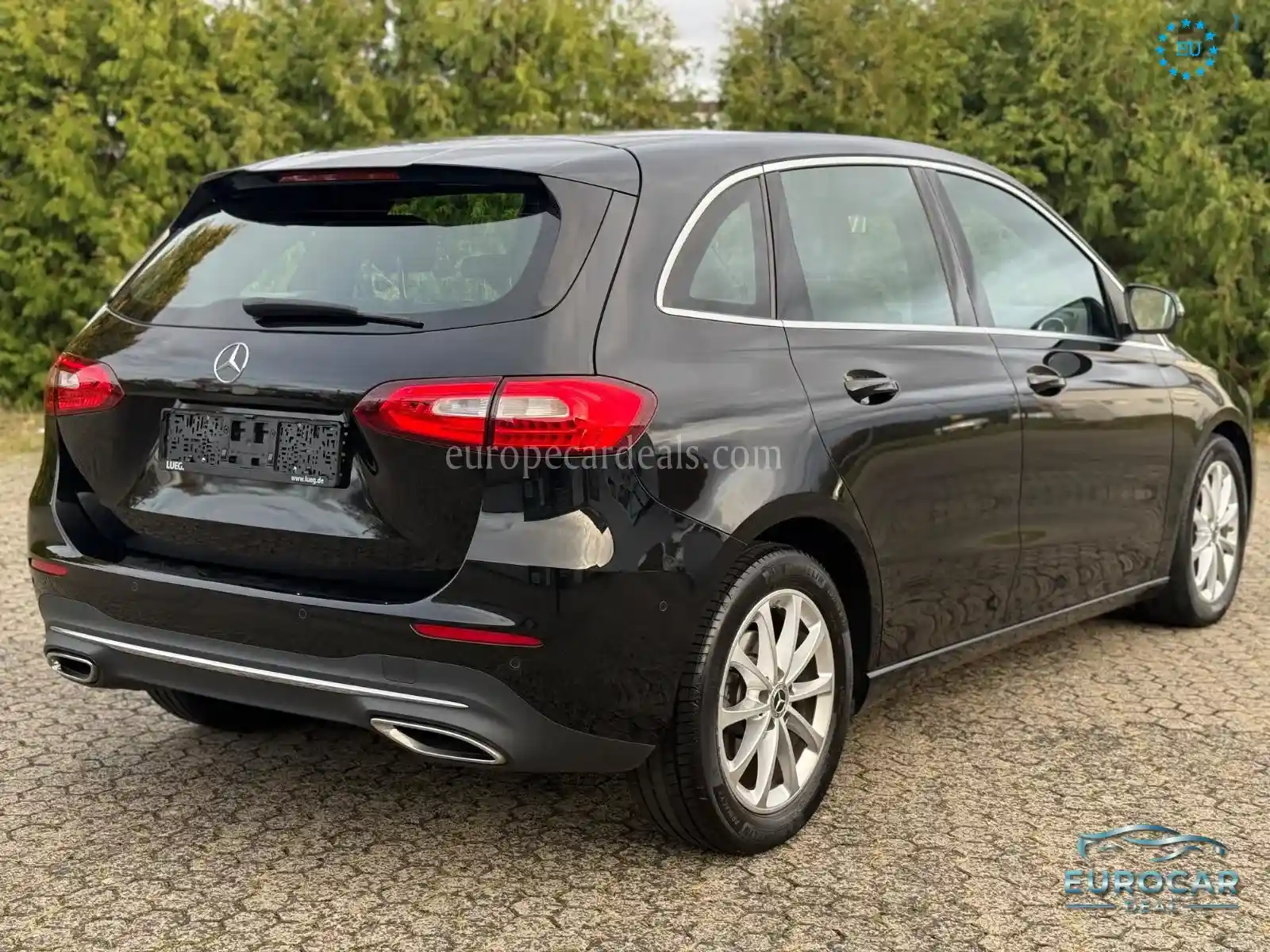 Mercedes-Benz B 180