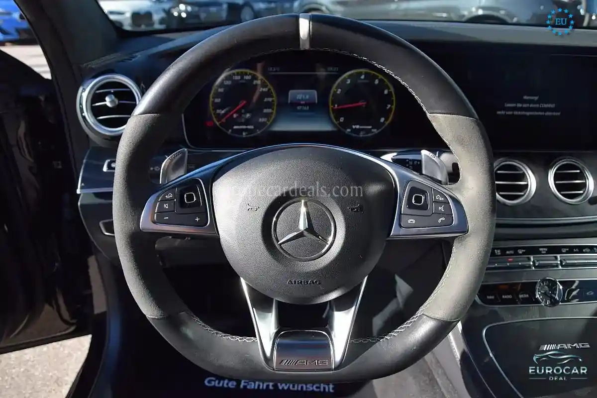 Mercedes-Benz E 63 AMG