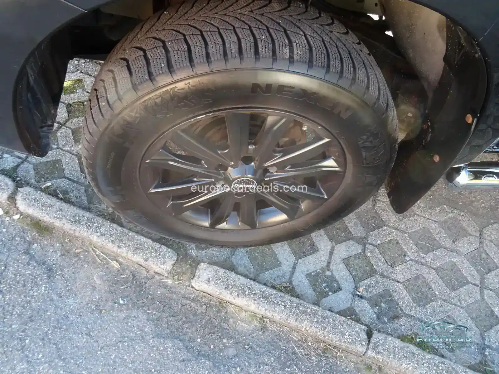 Double Cab 4WD Custom