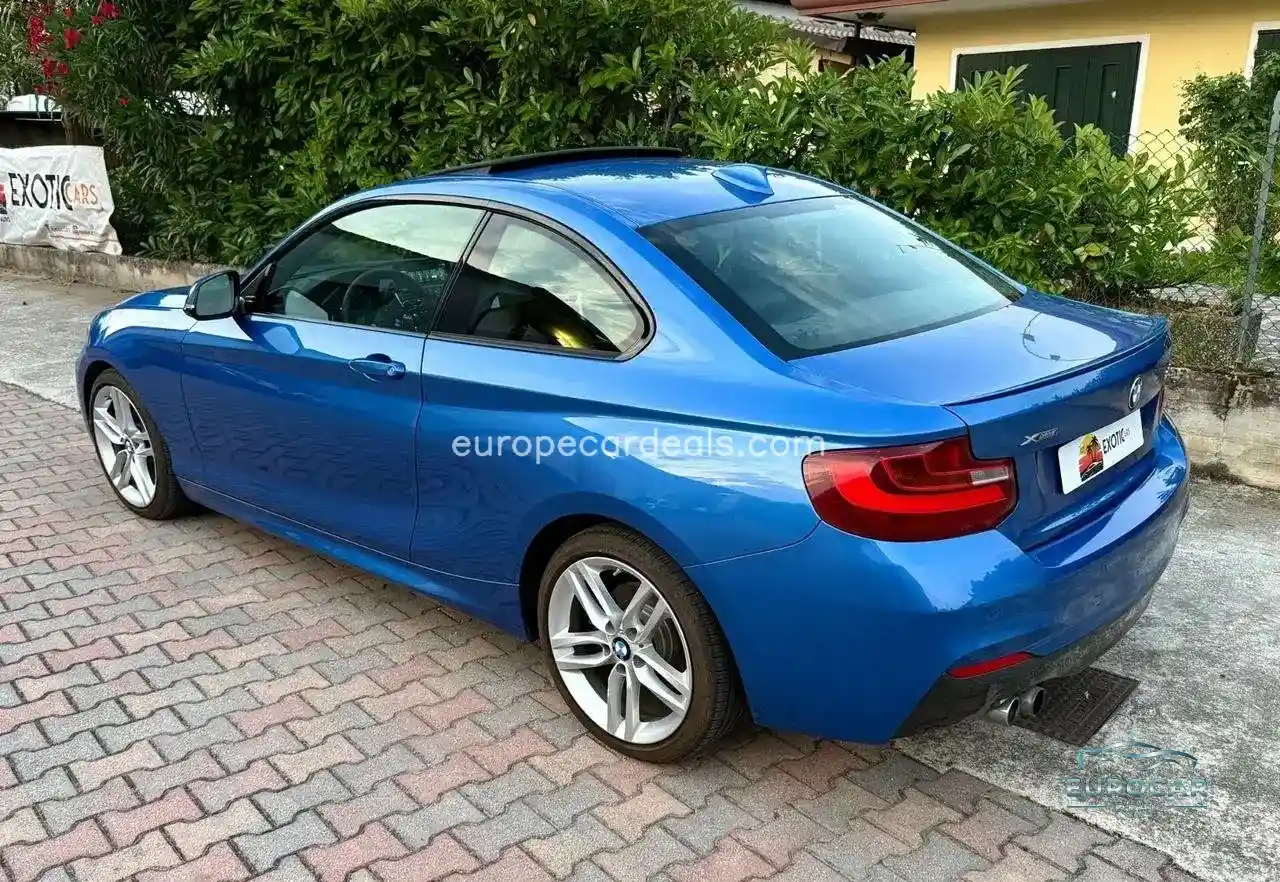 BMW 230