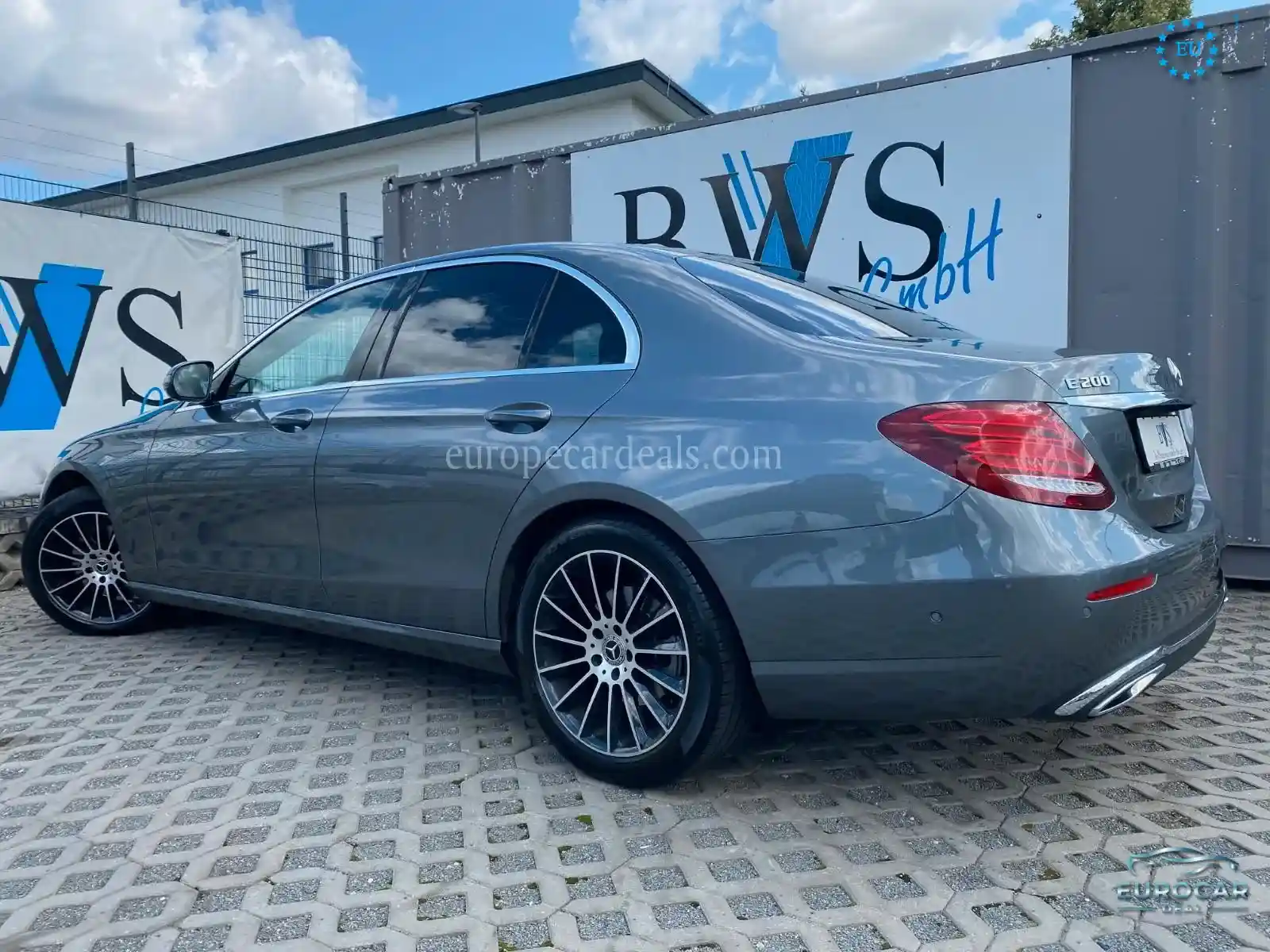 Mercedes-Benz E 200