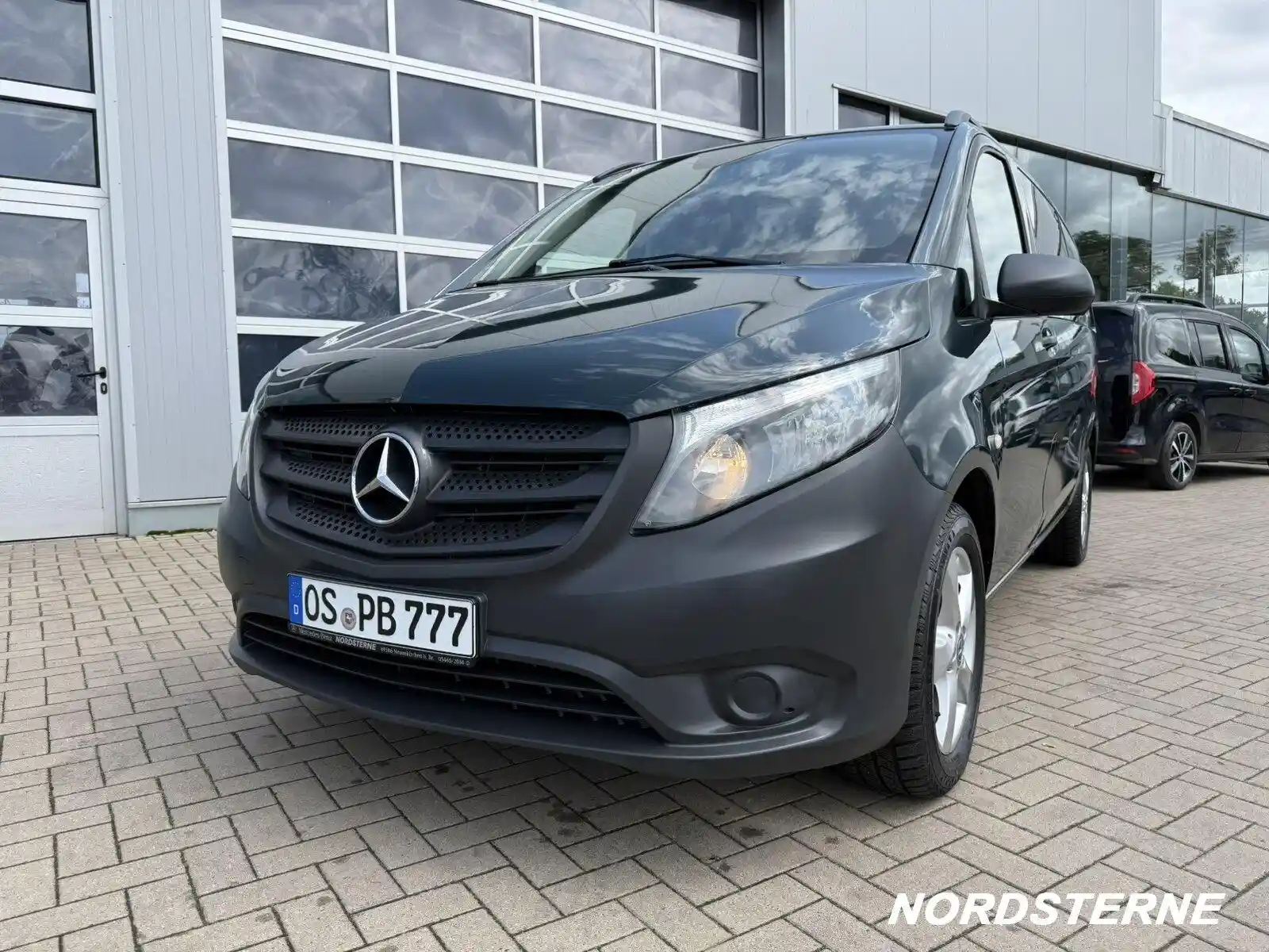 Mercedes-Benz V 200