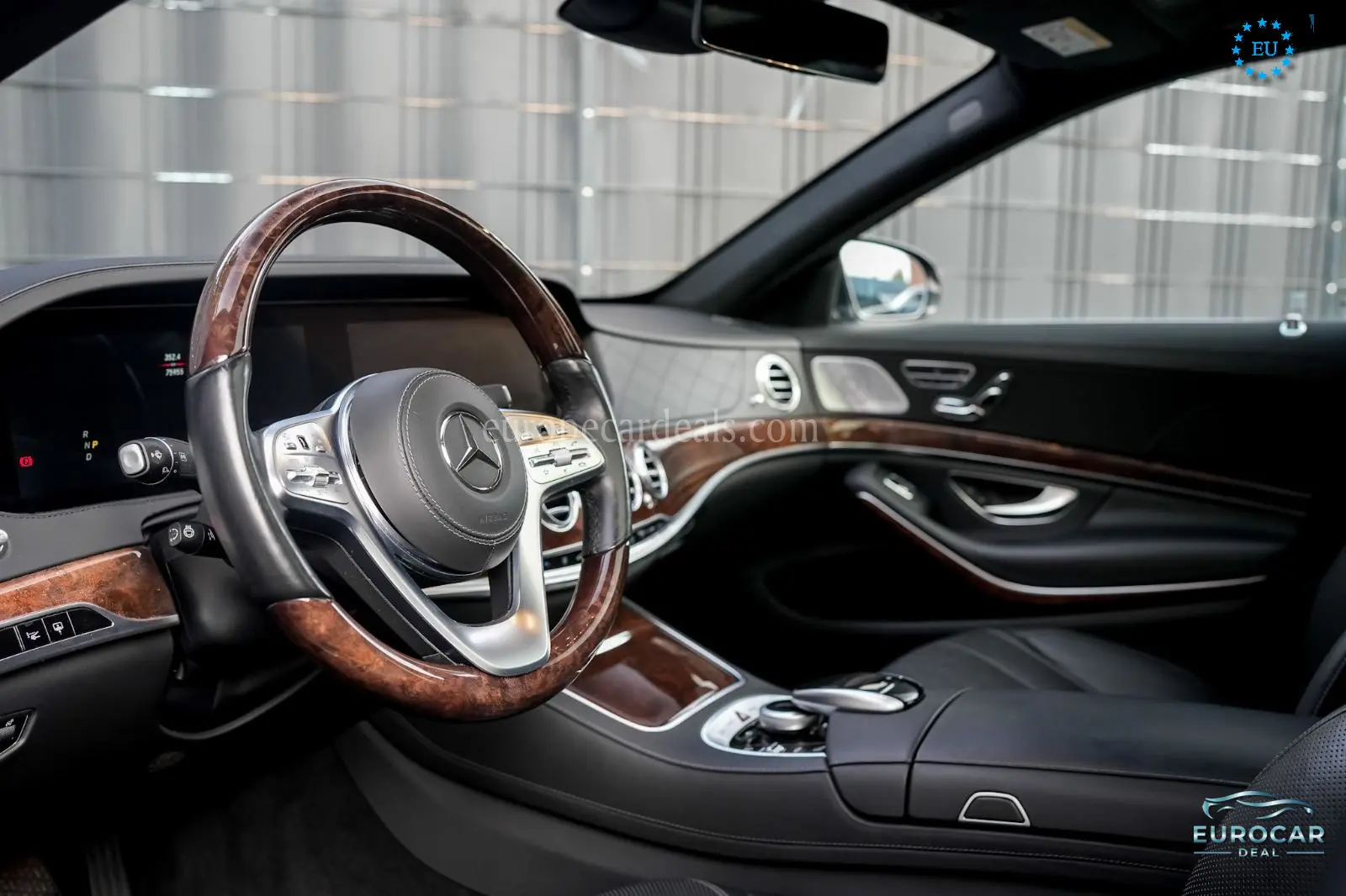 Mercedes-Benz S 560