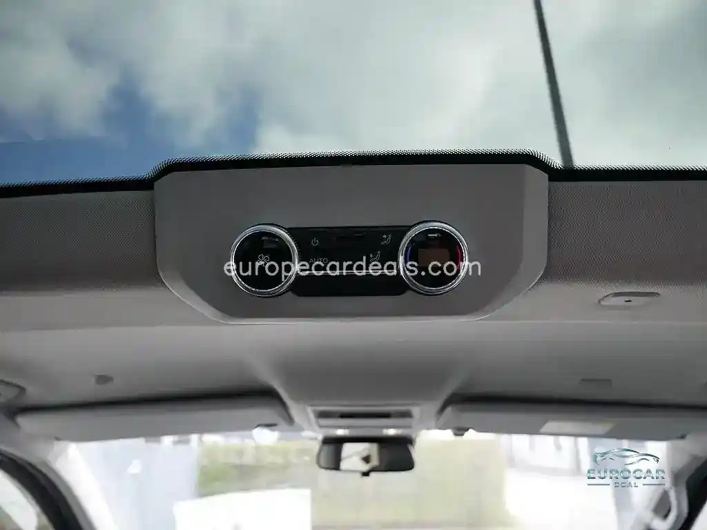 Volkswagen T7 Caravelle