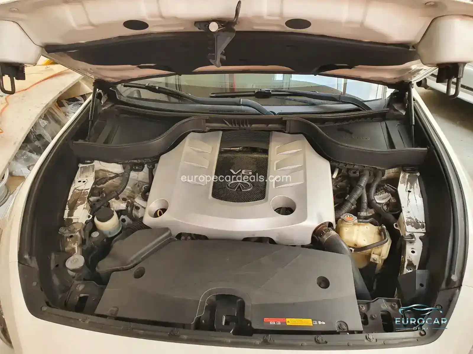 Infiniti QX70