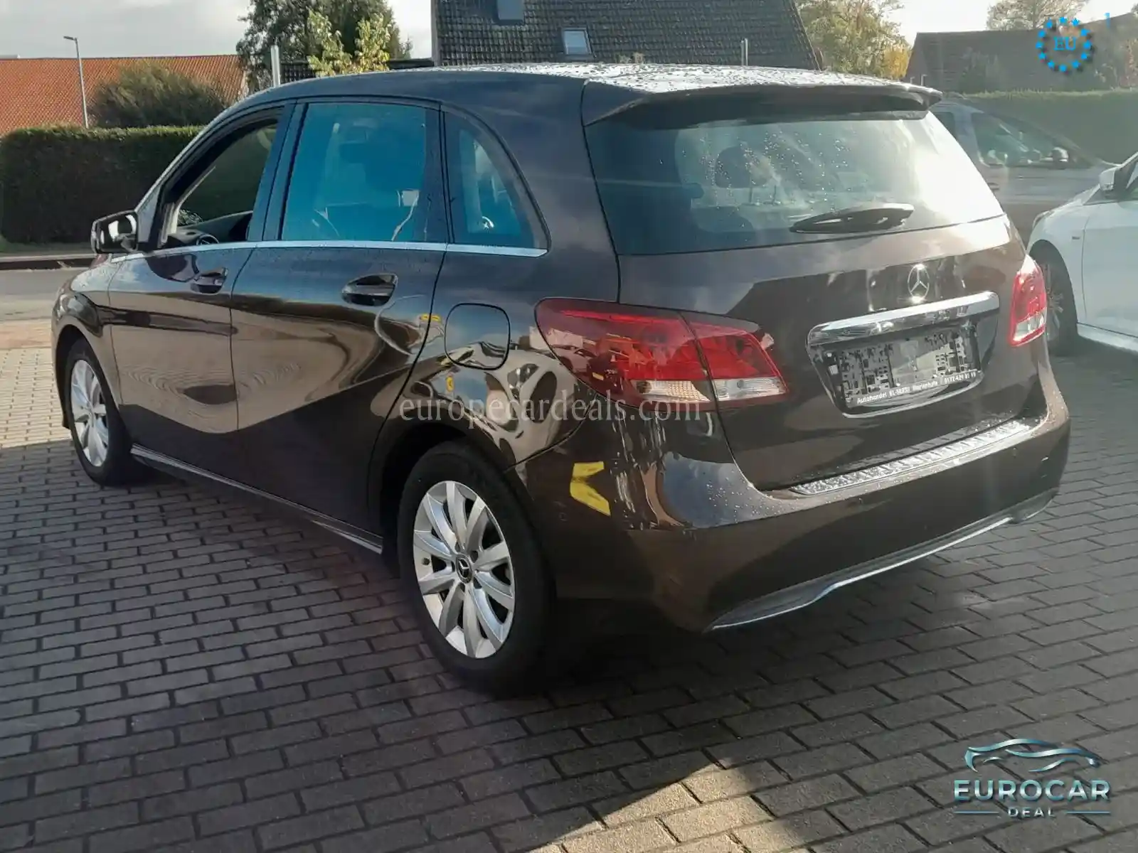 Mercedes-Benz B 180