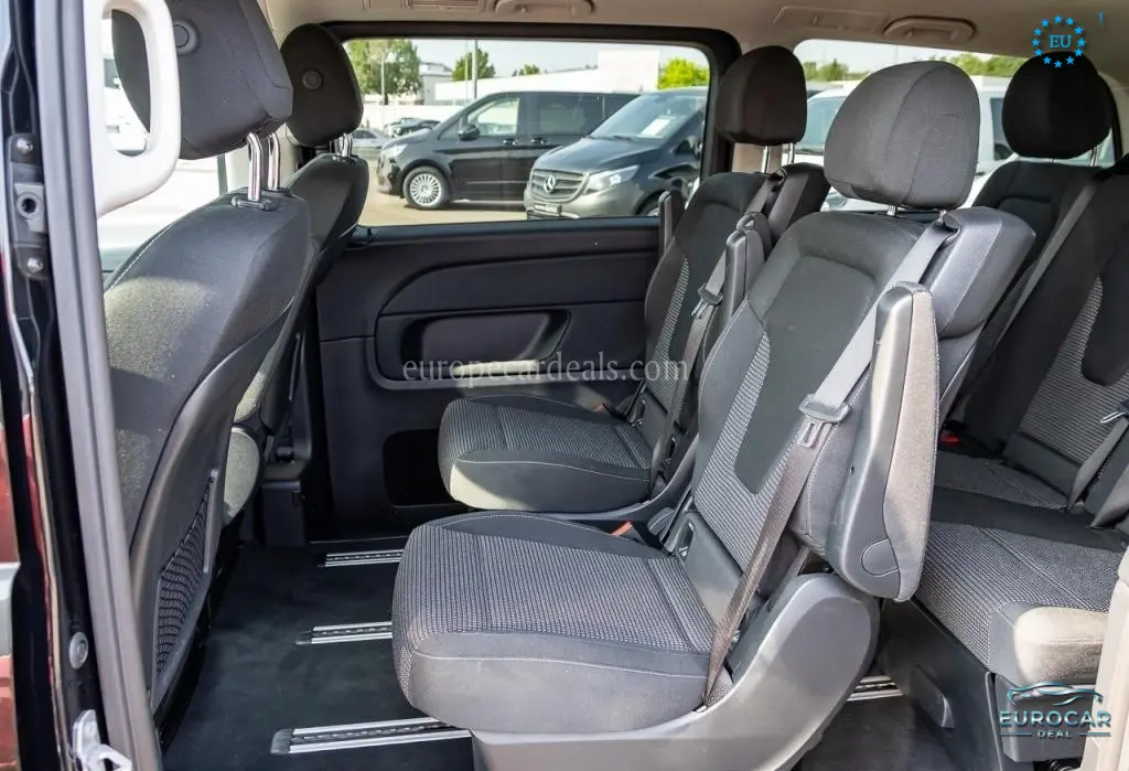 Mercedes-Benz V 220